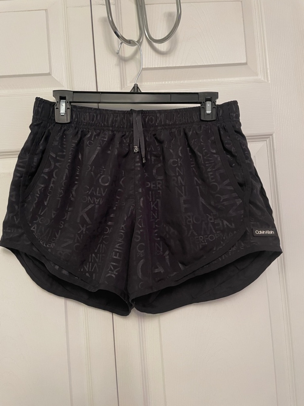 Calvin Klein Women’s Black Athletic Running Performance Shorts with Pockets M